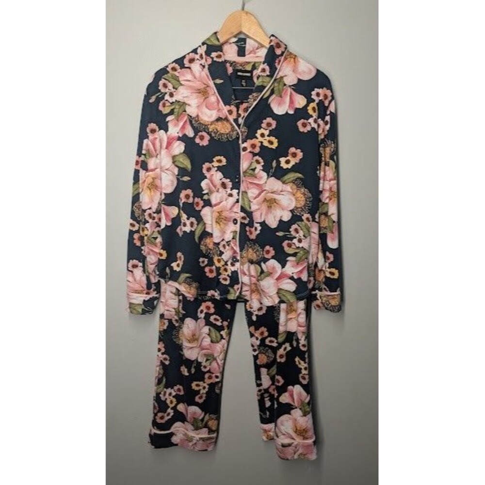 Room Service pajamas set Womens Medium Floral Knit Pajamas top pants